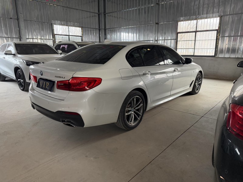 西安19年宝马5系8