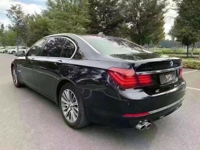 济宁15年宝马7系7