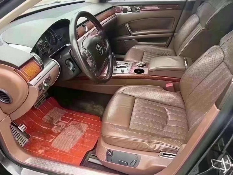 潍坊13年大众辉腾4