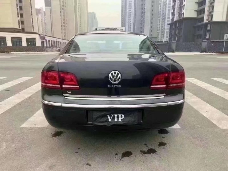 潍坊13年大众辉腾8