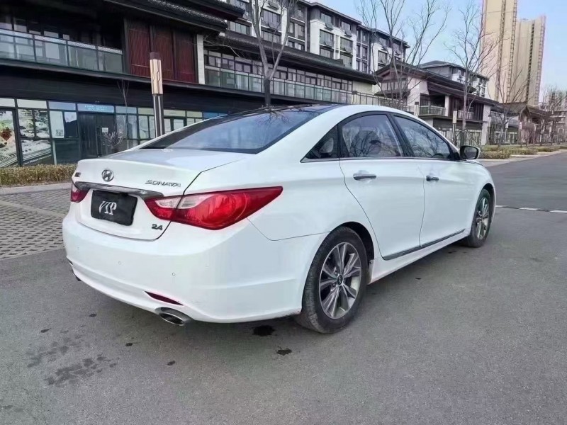 济宁15年现代索纳塔7
