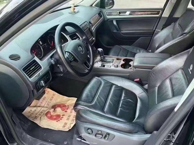 济宁15年大众途锐5