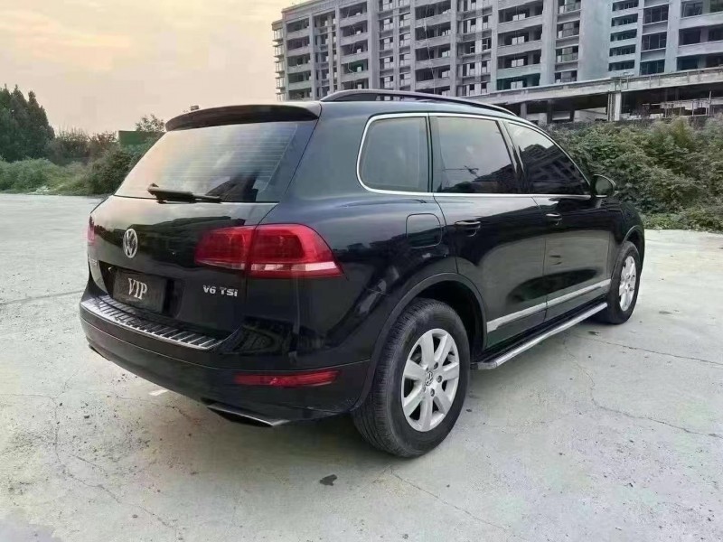 济宁15年大众途锐8