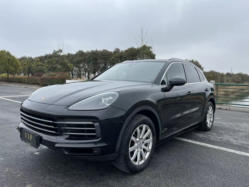 盐城18年保时捷卡宴2