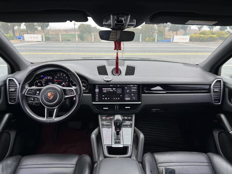 盐城18年保时捷卡宴7