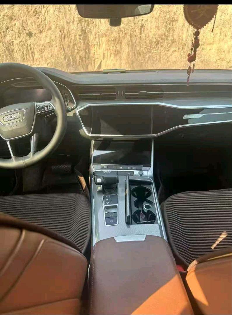 太原19年奥迪A6L3