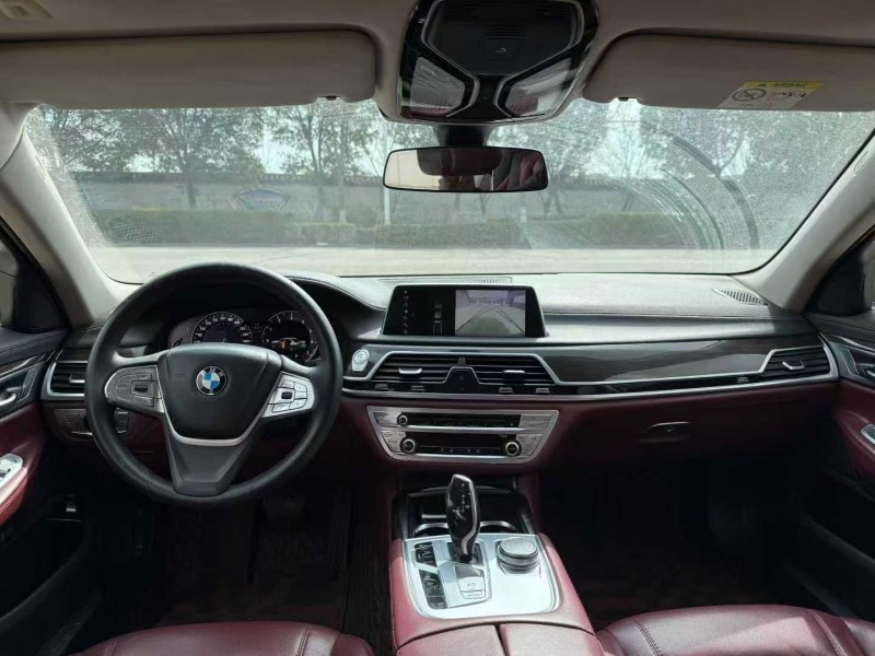 徐州17年宝马7系4