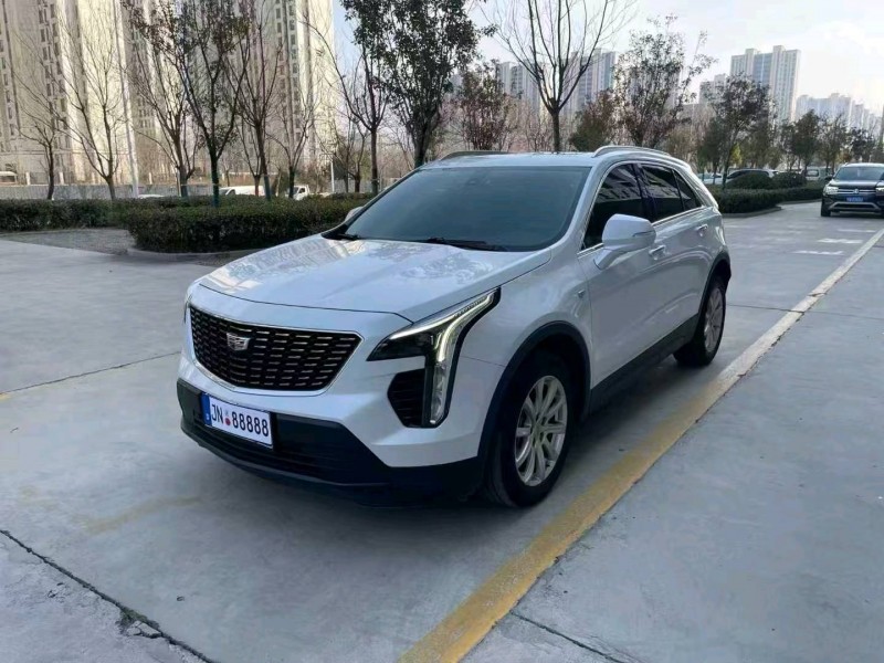 济宁22年凯迪拉克XT43