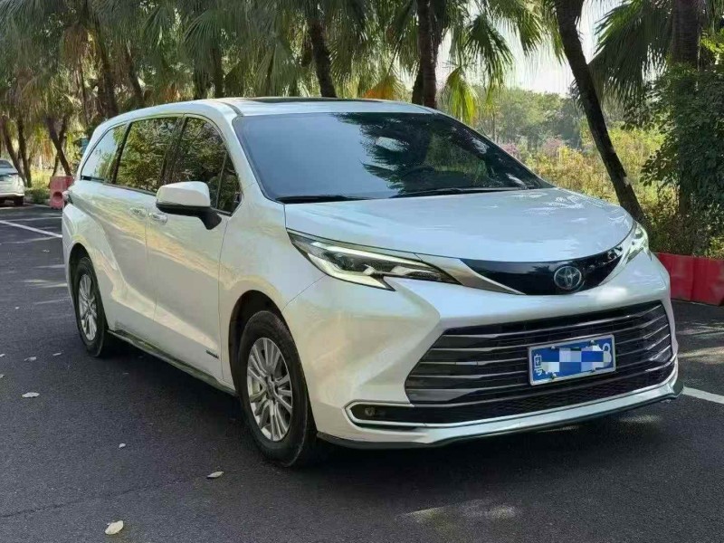 广州22年丰田塞纳3