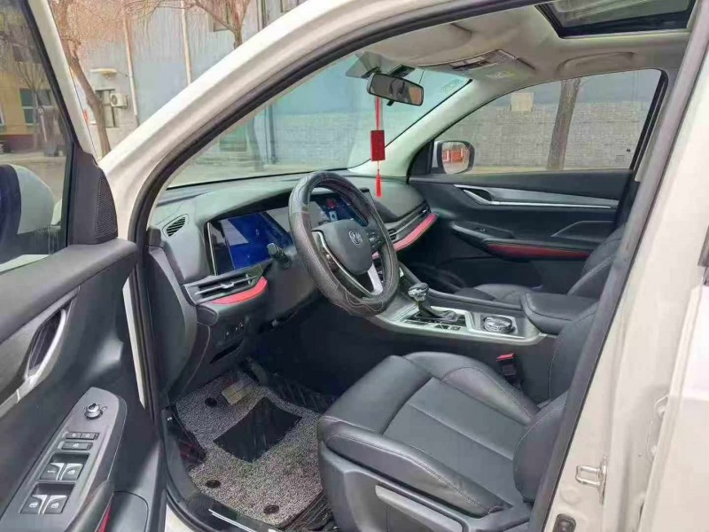 保定20年长安汽车CS556