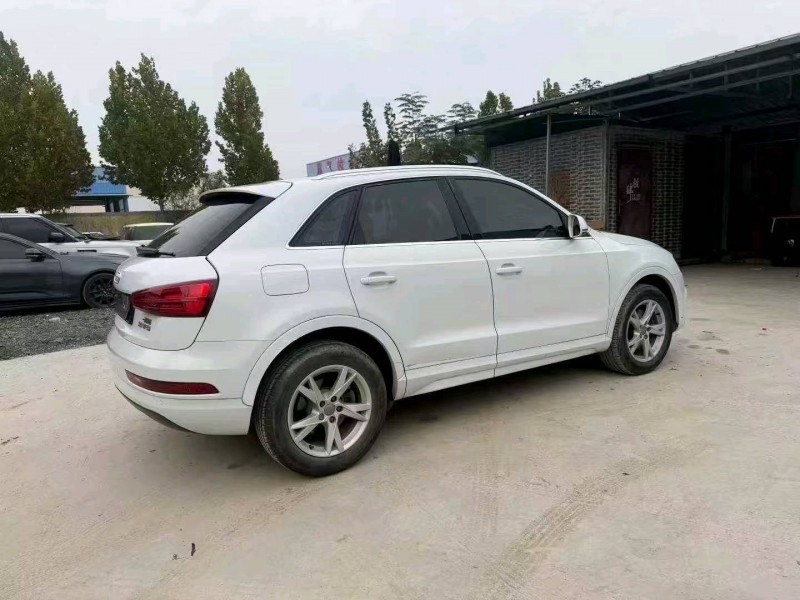 济宁17年奥迪Q36