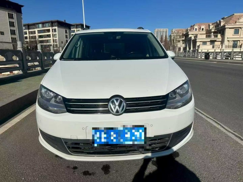 青岛16年大众夏朗1