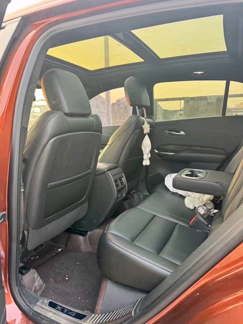 鹤壁19年凯迪拉克XT48