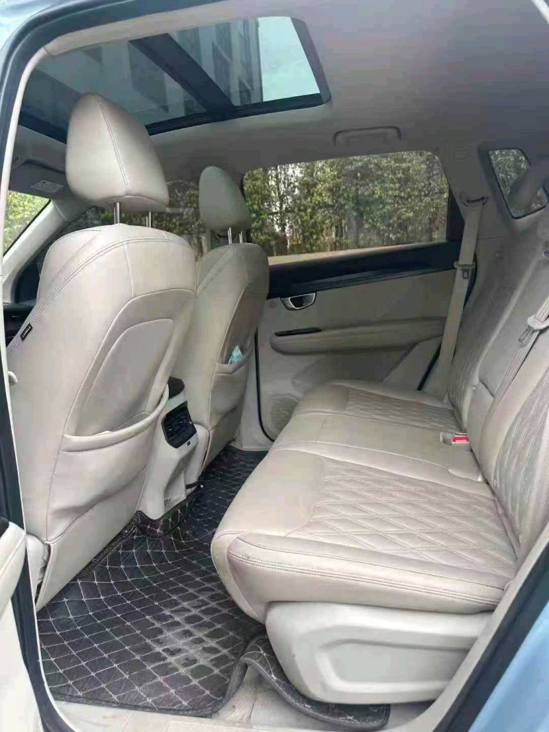 广州22年五菱汽车星辰7