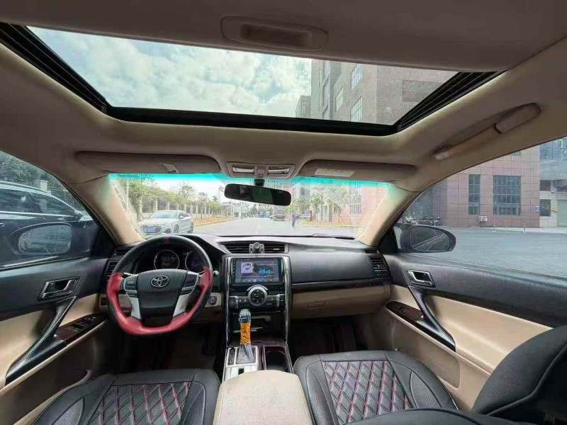 广州11年丰田锐志7