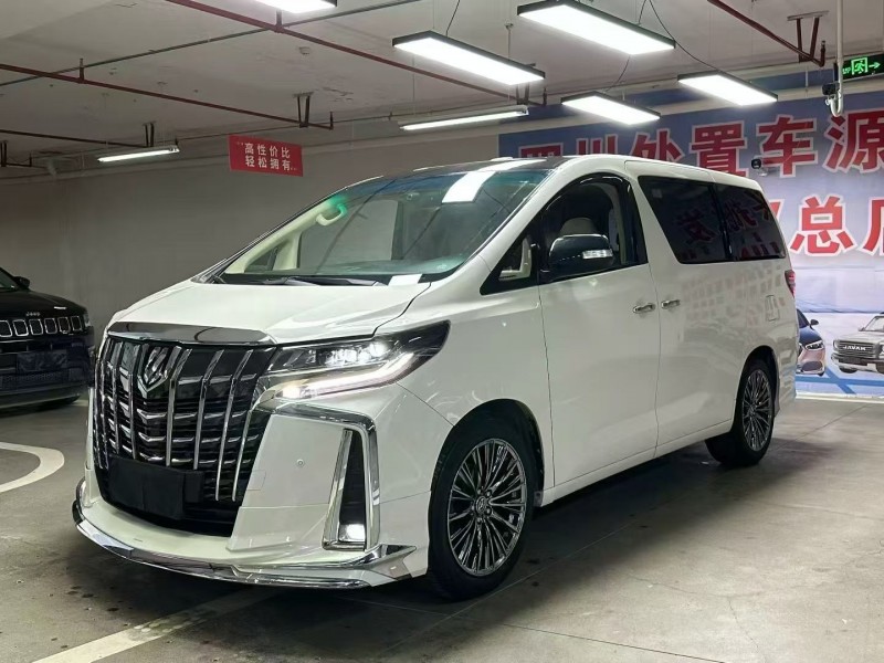 成都13年丰田埃尔法2