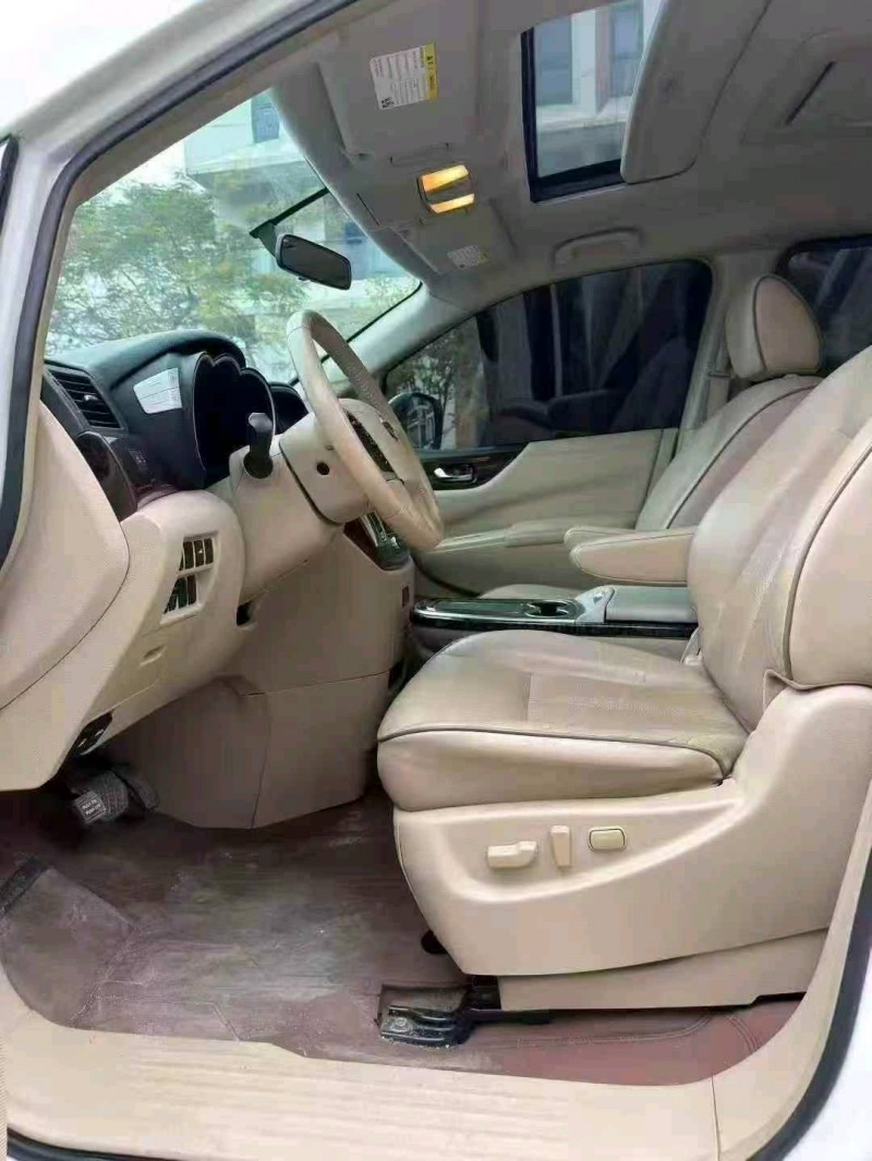 广州15年日产贵士5