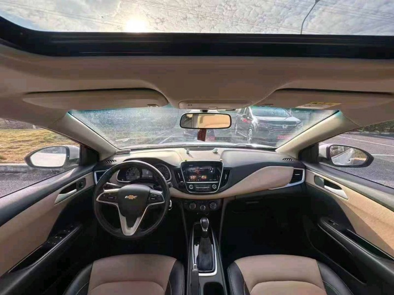 广州22年雪佛兰科鲁泽8