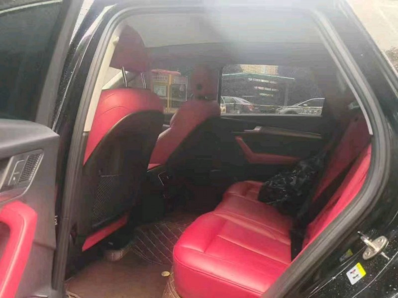 昆明21年奥迪Q59