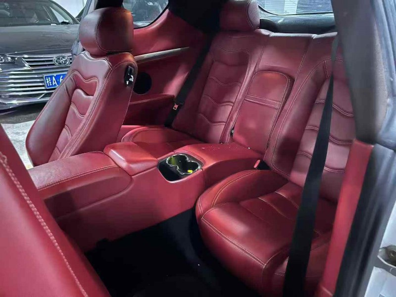 广州10年玛莎拉蒂GT5