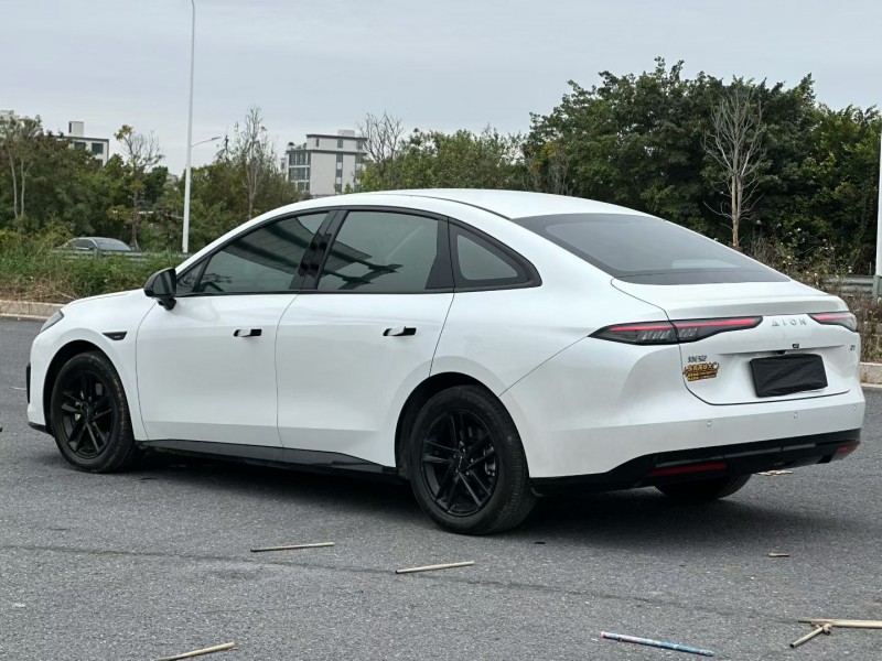 汕头25年传祺埃安RT7