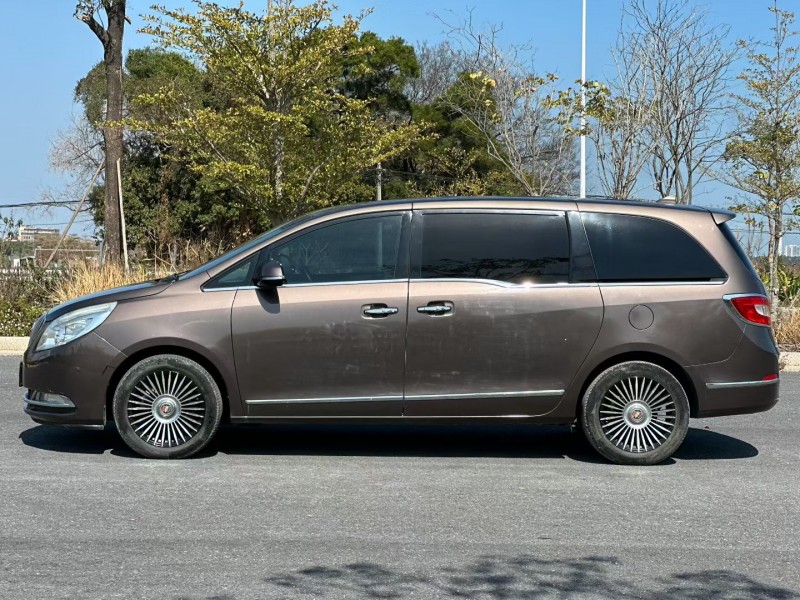 汕头12年别克GL83