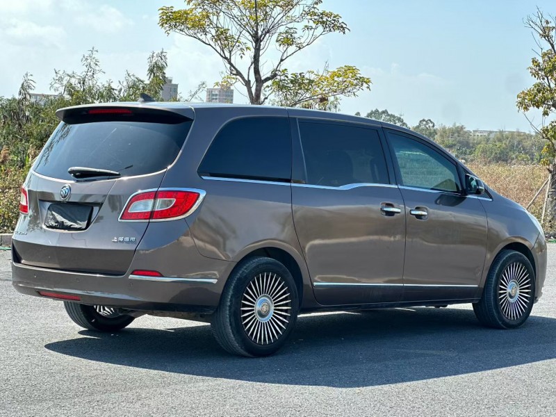 汕头12年别克GL88