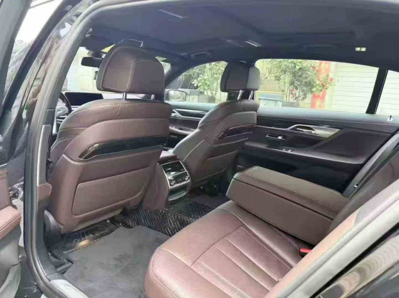 铜仁18年宝马7系4