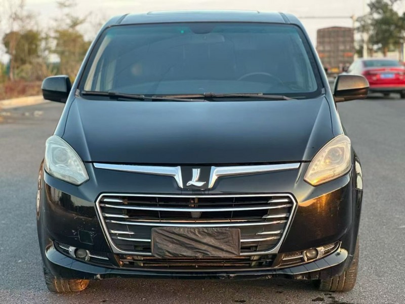 汕头17年纳智捷大7 MPV1