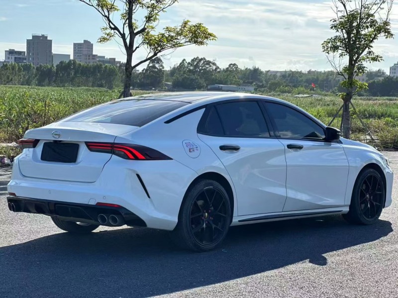 汕头22年传祺影豹8