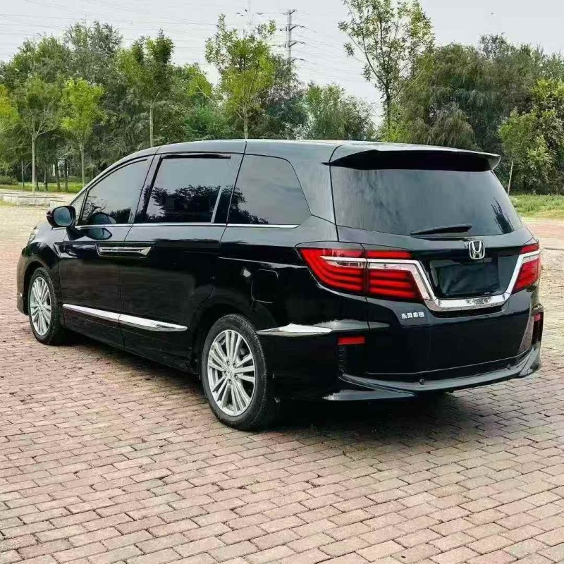 济宁18年本田艾力绅9