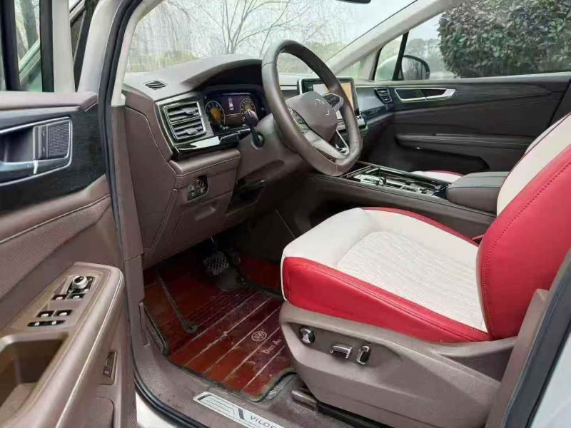 新余23年大众威然4