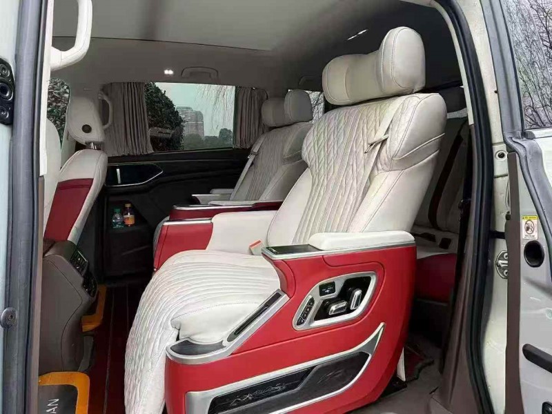 新余23年大众威然5