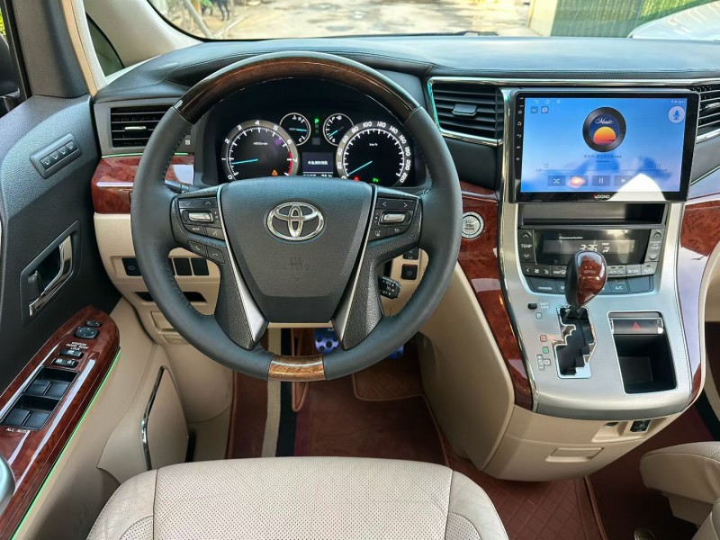 汕头11年丰田埃尔法4