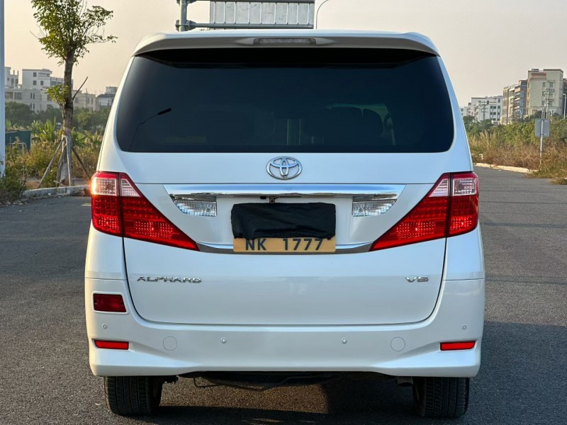 汕头11年丰田埃尔法9