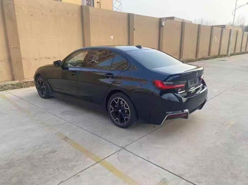 淄博24年宝马I37