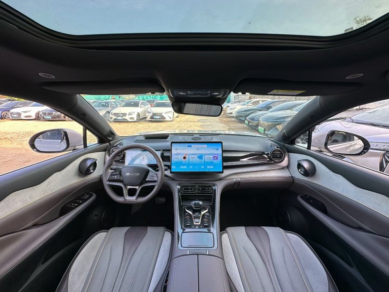 汕头24年比亚迪护卫舰5