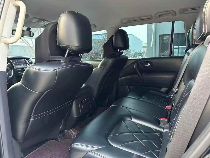 东营19年日产途乐6