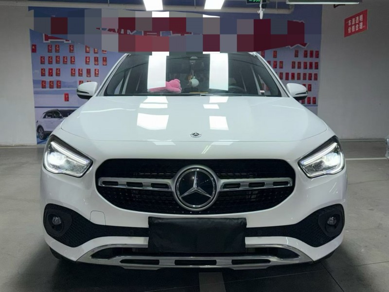 成都23年奔驰GLA1