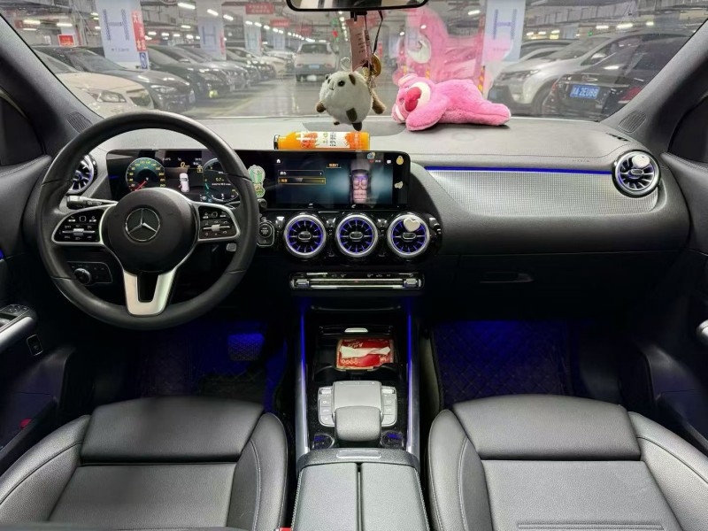 成都23年奔驰GLA4