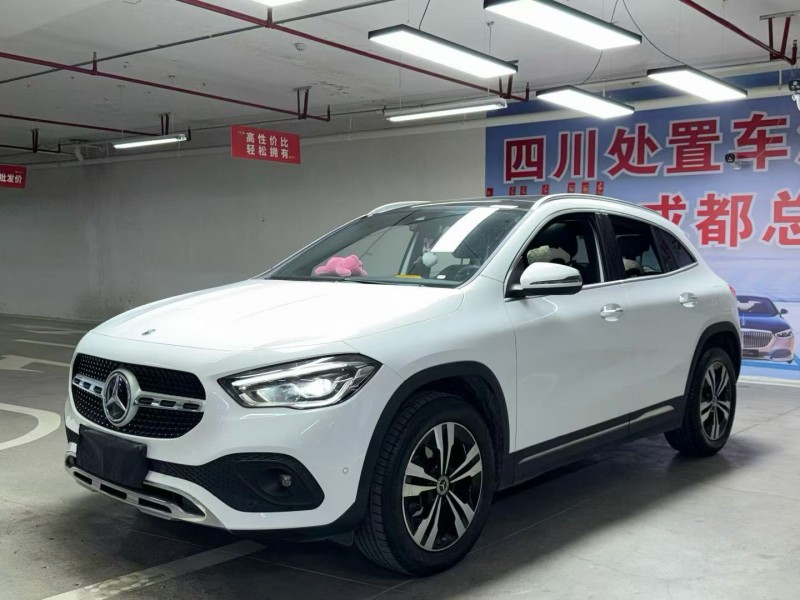 成都23年奔驰GLA6