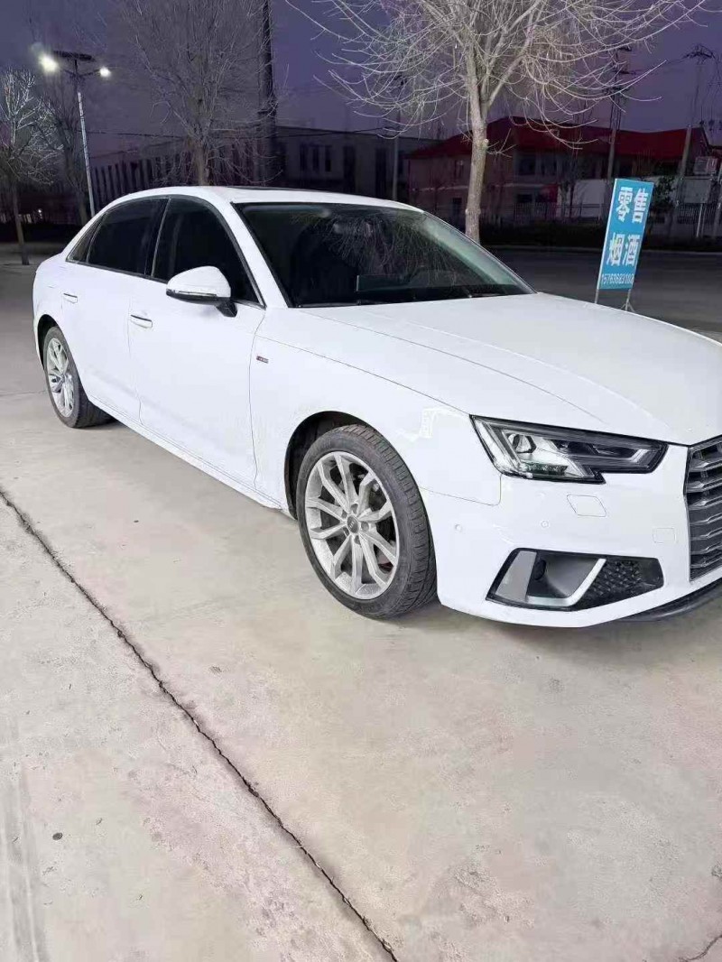 济宁19年奥迪A4L2