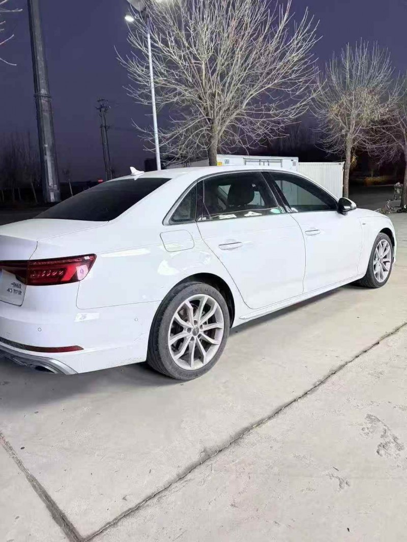 济宁19年奥迪A4L7