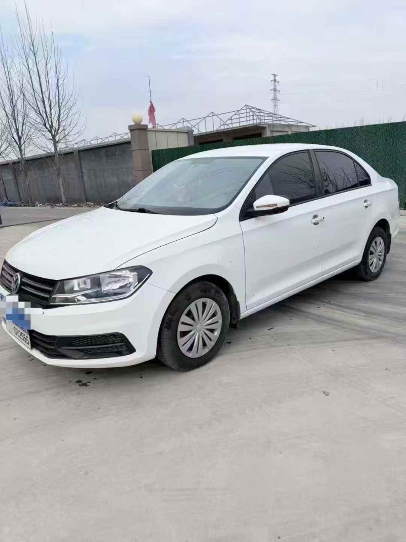 济宁20年大众桑塔纳3