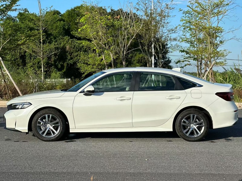 汕头25年本田思域3