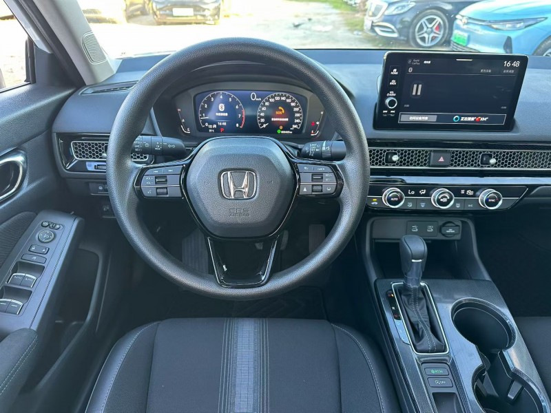 汕头25年本田思域4