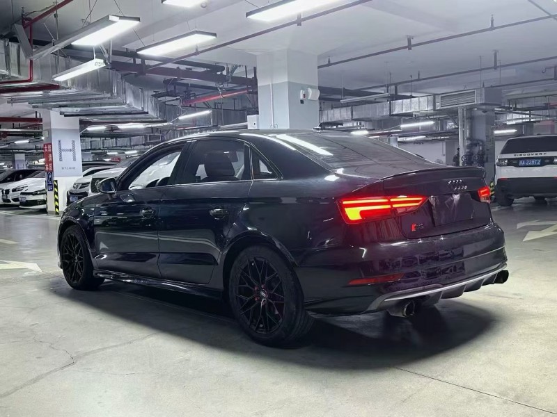 成都18年奥迪A36