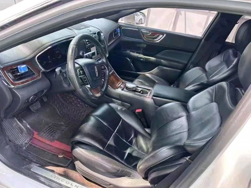 青岛18年林肯大陆4