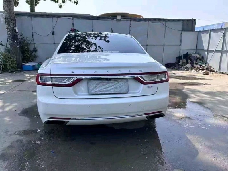 青岛18年林肯大陆8