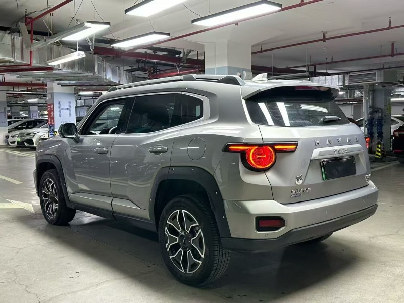 成都25年哈弗大狗8